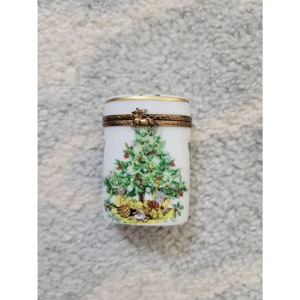 Limoges Rehausse Main Trinket Box Christmas Tree, Limited-Edition
